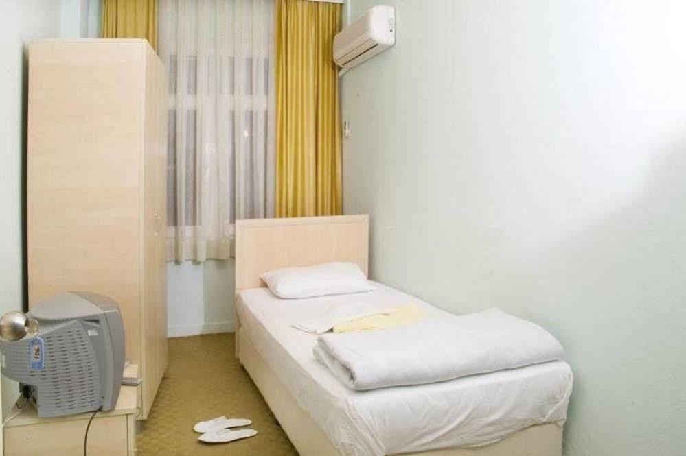 Uenver Hotel Адана Екстер'єр фото